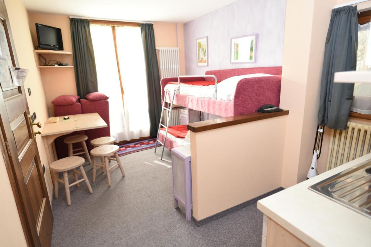 שמפולוק Hotel Genzianella מראה חיצוני תמונה