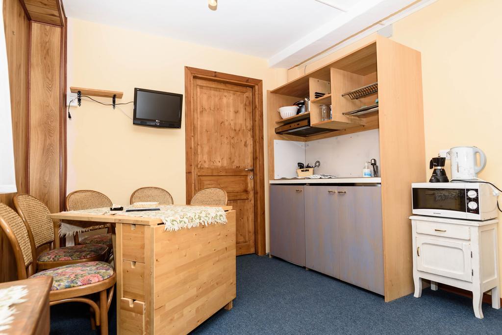 שמפולוק Hotel Genzianella מראה חיצוני תמונה