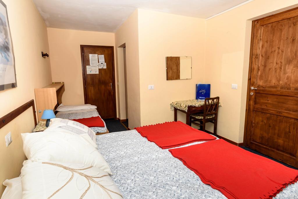 שמפולוק Hotel Genzianella מראה חיצוני תמונה