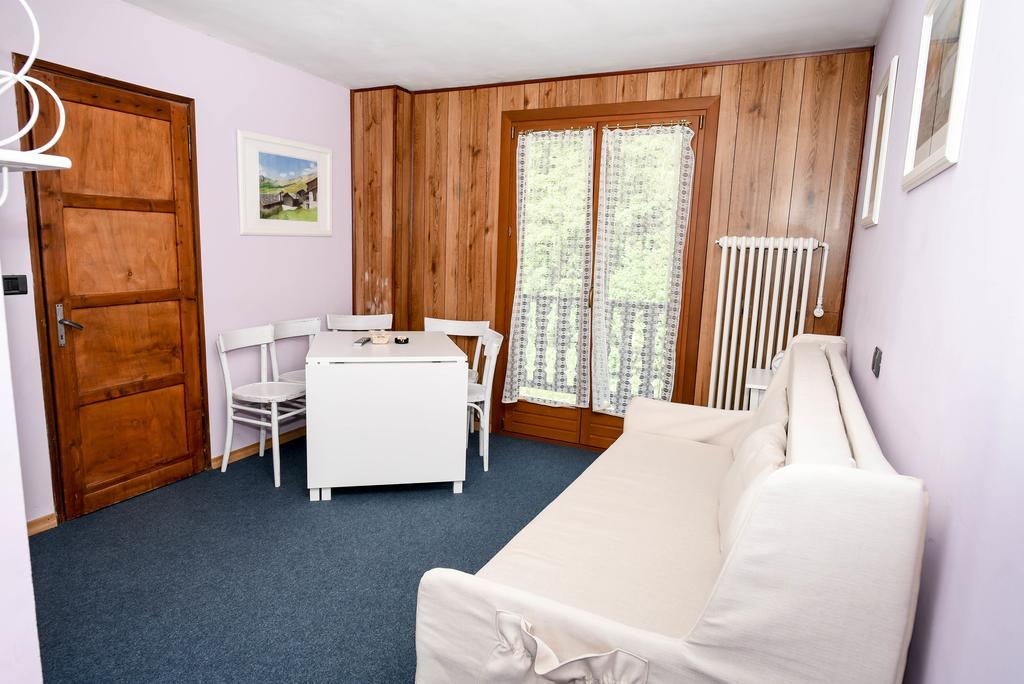 שמפולוק Hotel Genzianella מראה חיצוני תמונה