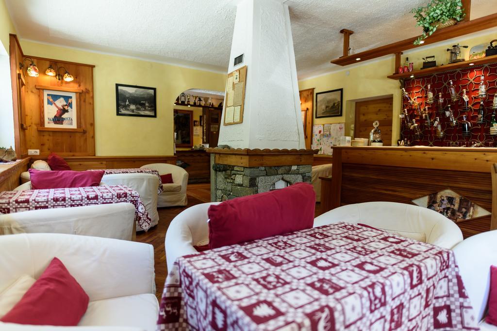 שמפולוק Hotel Genzianella מראה חיצוני תמונה