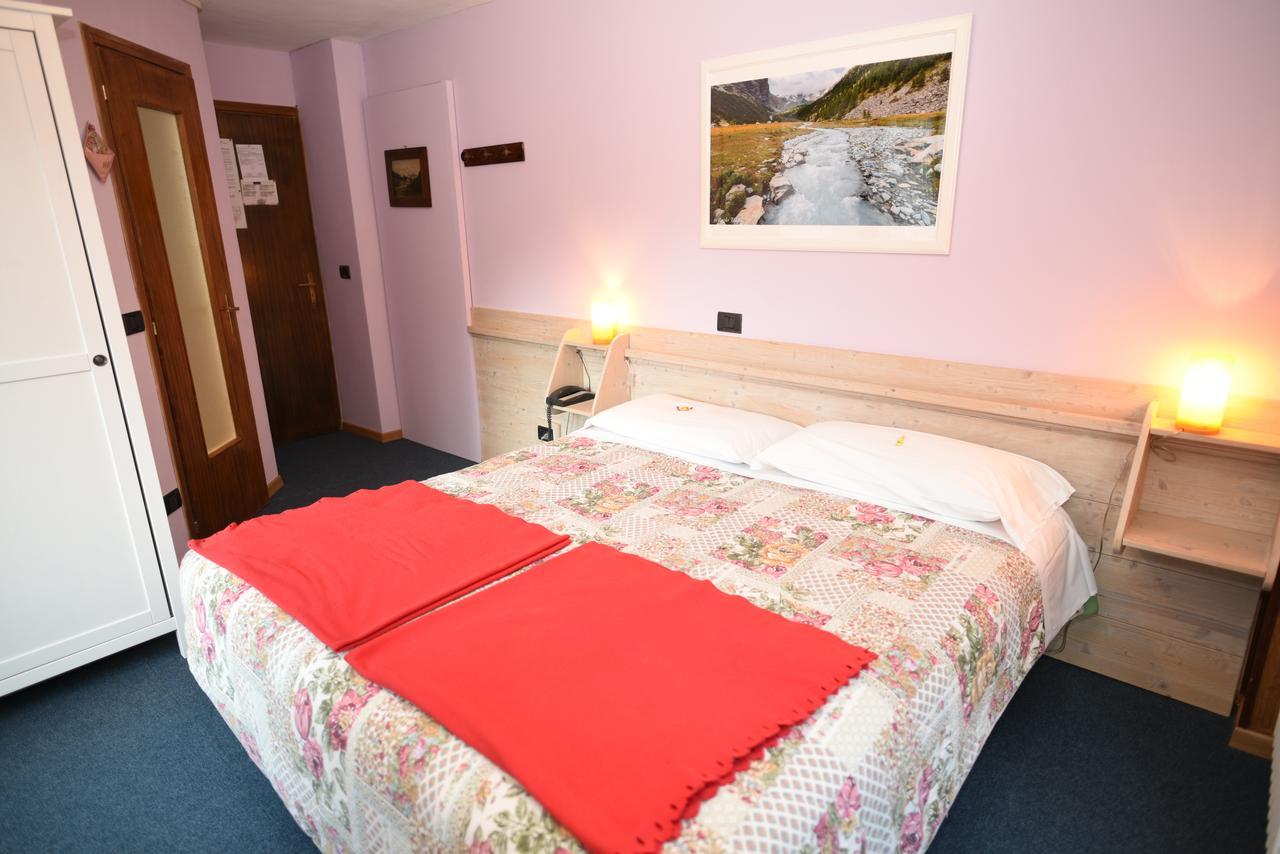 שמפולוק Hotel Genzianella מראה חיצוני תמונה
